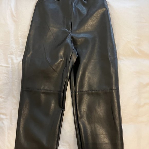 Aritzia Funk Pant - Black - Picture 4 of 5